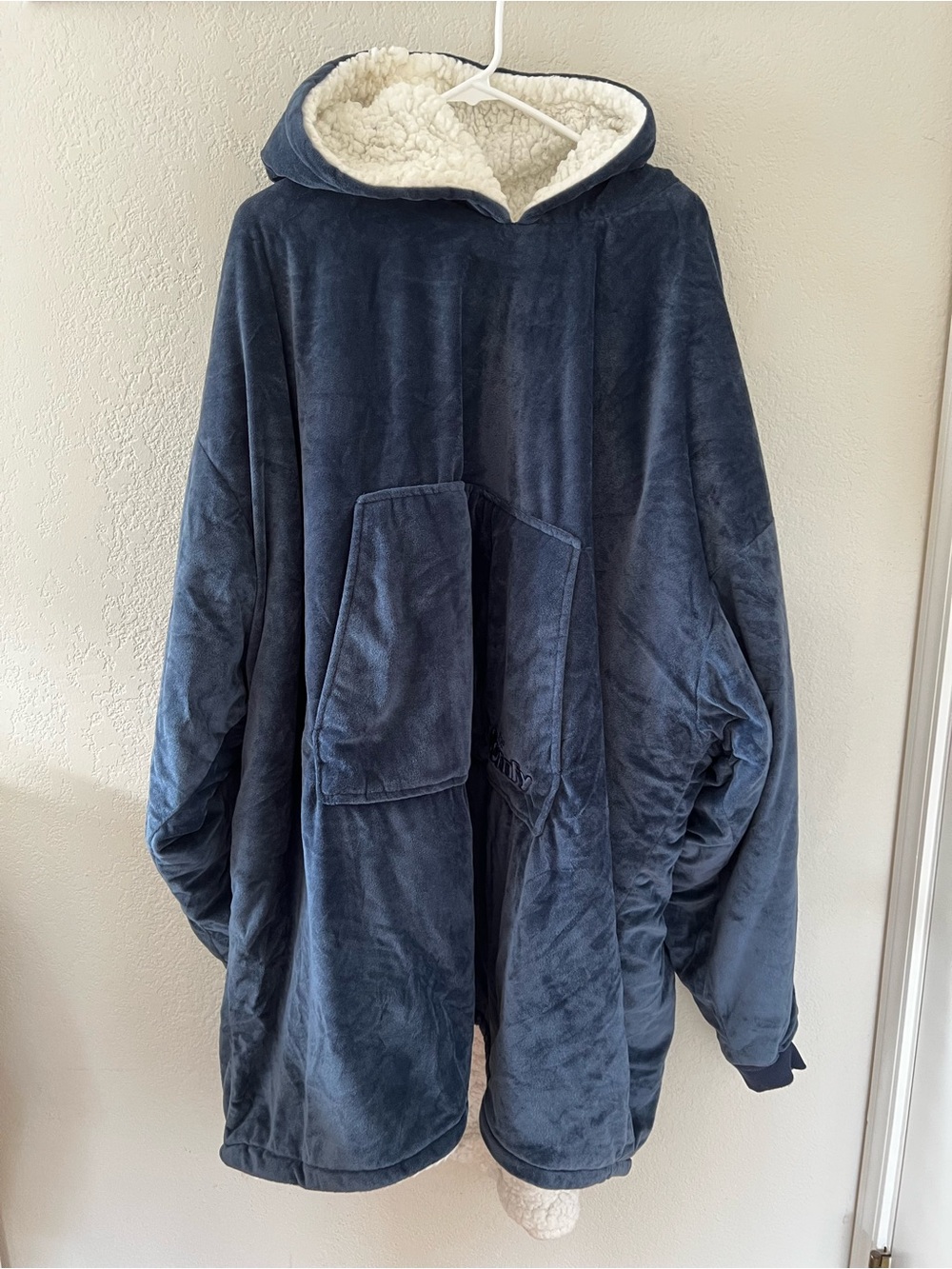 The COMFY Hooded Wearable Blanket Navy